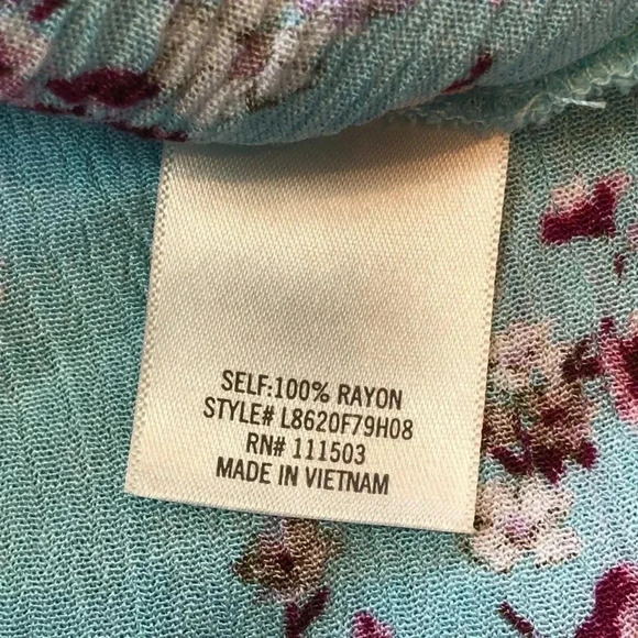 Mi Ami Blue Floral Off Shoulder Short Sleeve Shirt Size XS - Picture 9 of 10